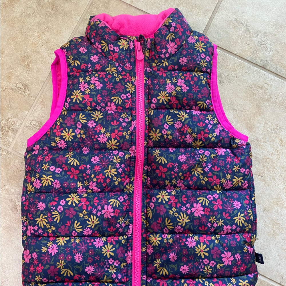GAP girls vest